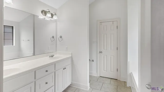 $2,150 | 12237 Spring Valley Drive, Geismar, LA 70734