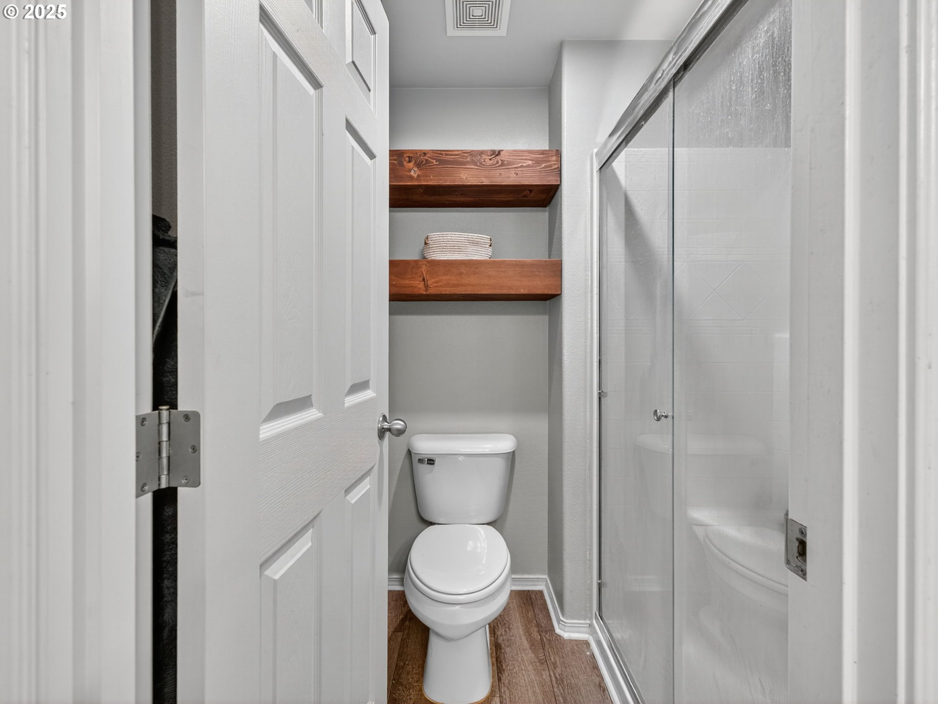 10340 Southwest Dunlin Place Beaverton, OR 97007 - Photo 26 of 45 Bathroom, Attached