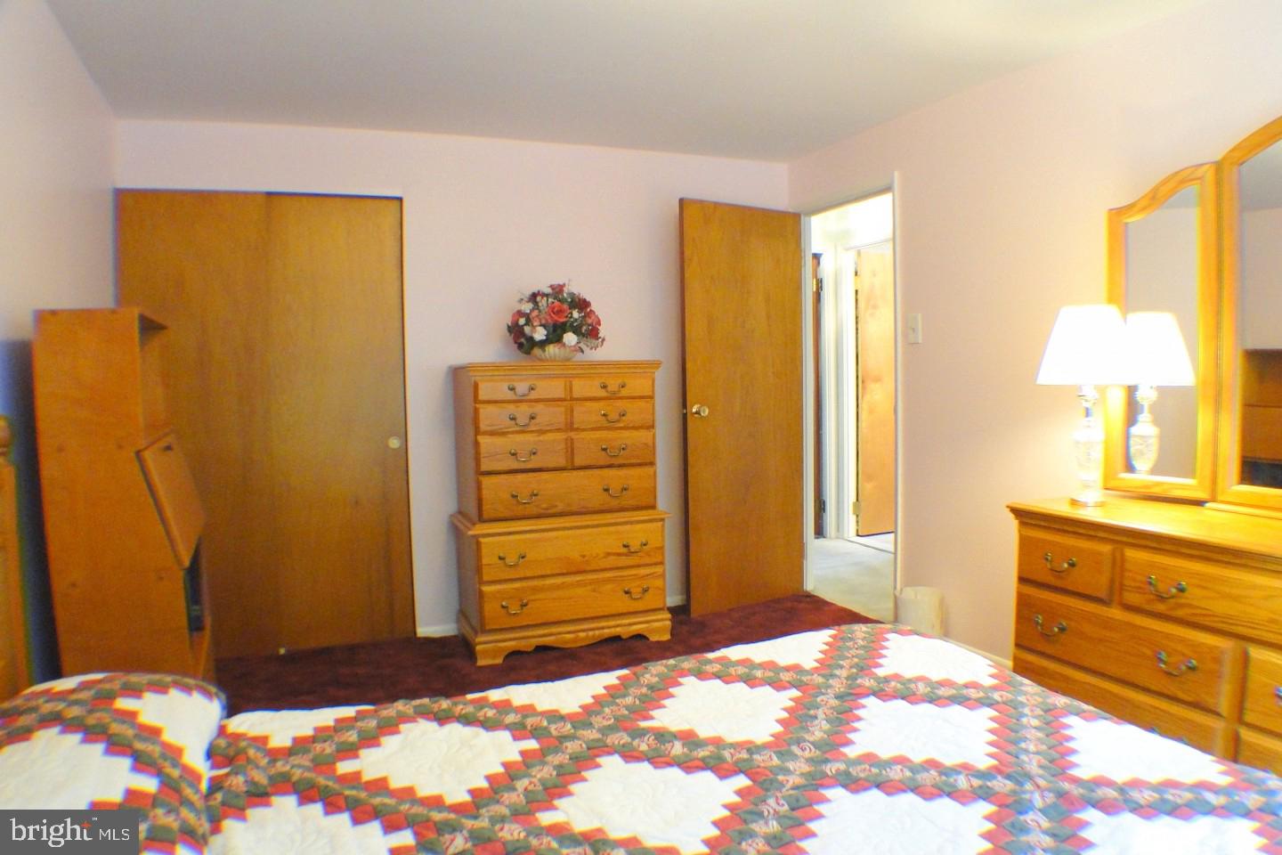 12748 Hollins Road Philadelphia, PA 19154 - Photo 18 of 31 Gallery Image 18