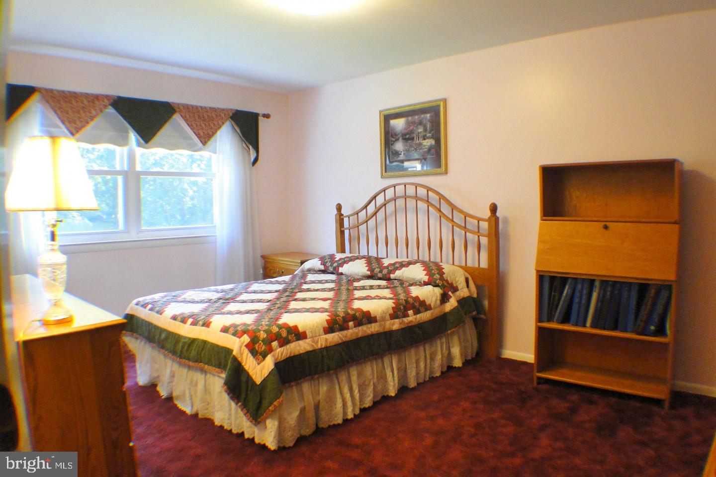 12748 Hollins Road Philadelphia, PA 19154 - Photo 19 of 31 Gallery Image 19