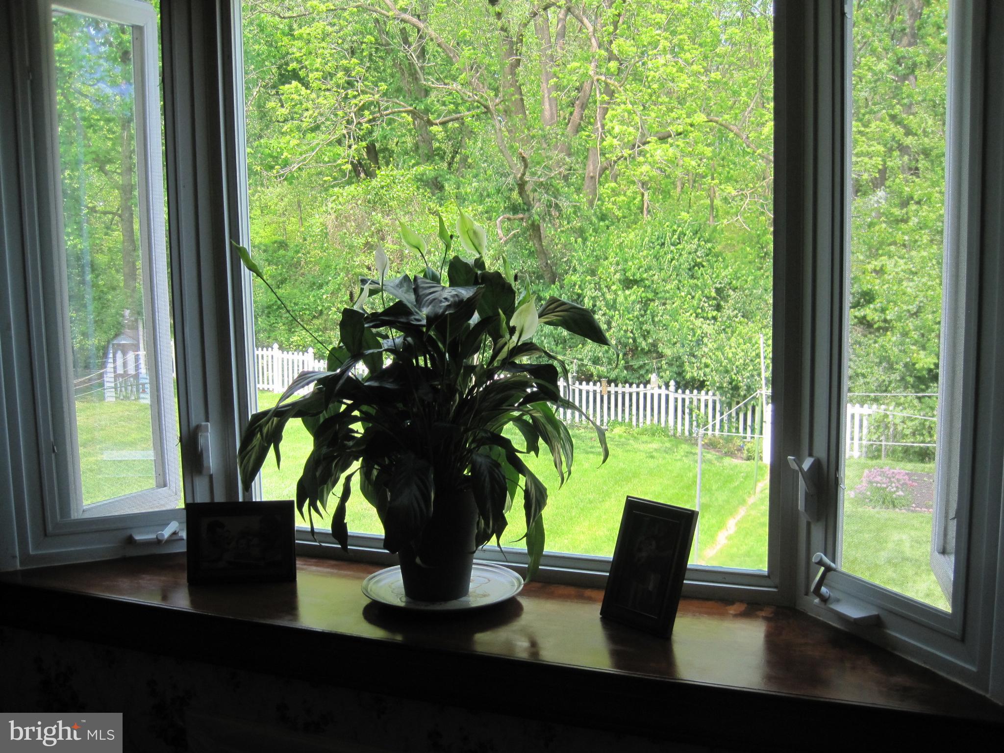 12748 Hollins Road Philadelphia, PA 19154 - Photo 8 of 31 Gallery Image 8