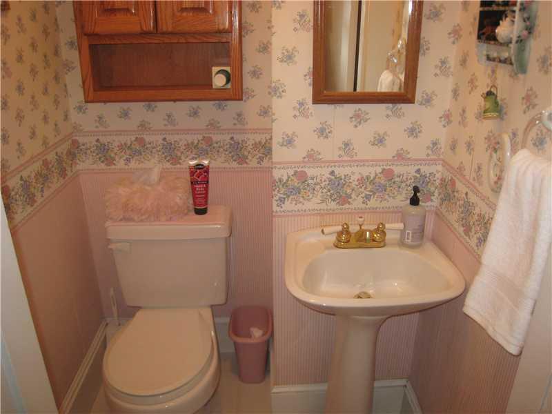 185 Graham Street Biddeford, ME 04005 - Photo 6 of 29 Bathroom.