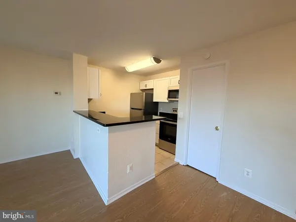 $1,500 | 75 South Reynolds Street, Unit 418, Alexandria, VA 22304