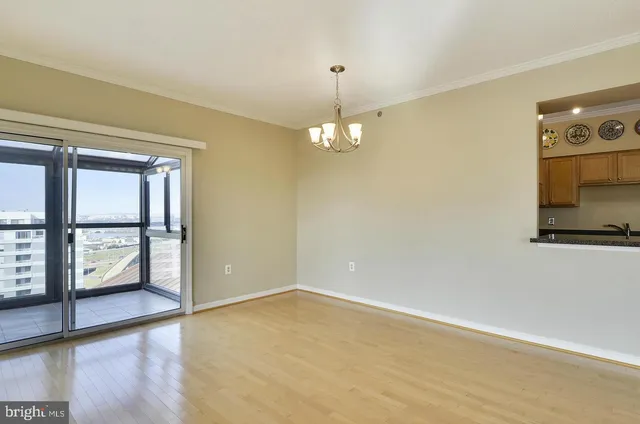 $3,000 | 1211 South Eads Street, Unit 1905, Arlington, VA 22202