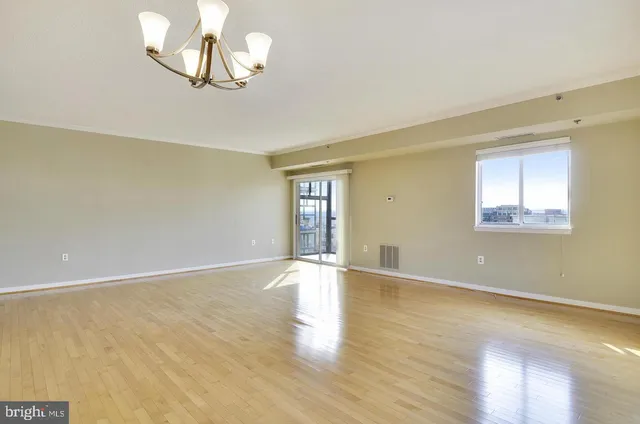 $3,000 | 1211 South Eads Street, Unit 1905, Arlington, VA 22202