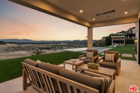 $3,495,000 | 22328 South Summit Ridge Circle, Chatsworth, CA 91311