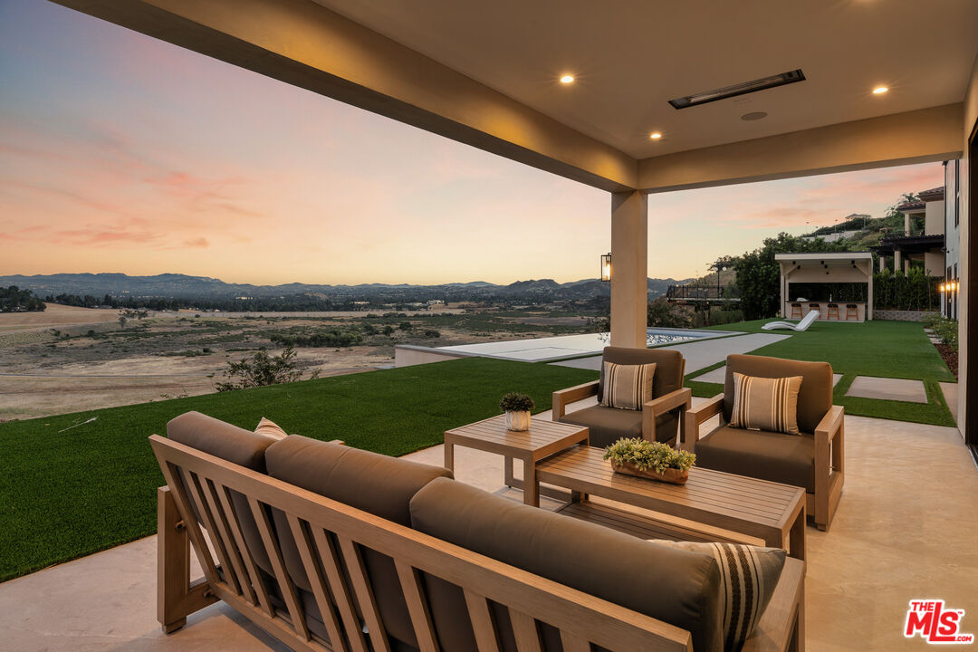 22328 South Summit Ridge Circle Chatsworth, CA 91311 - Photo 3 of 43