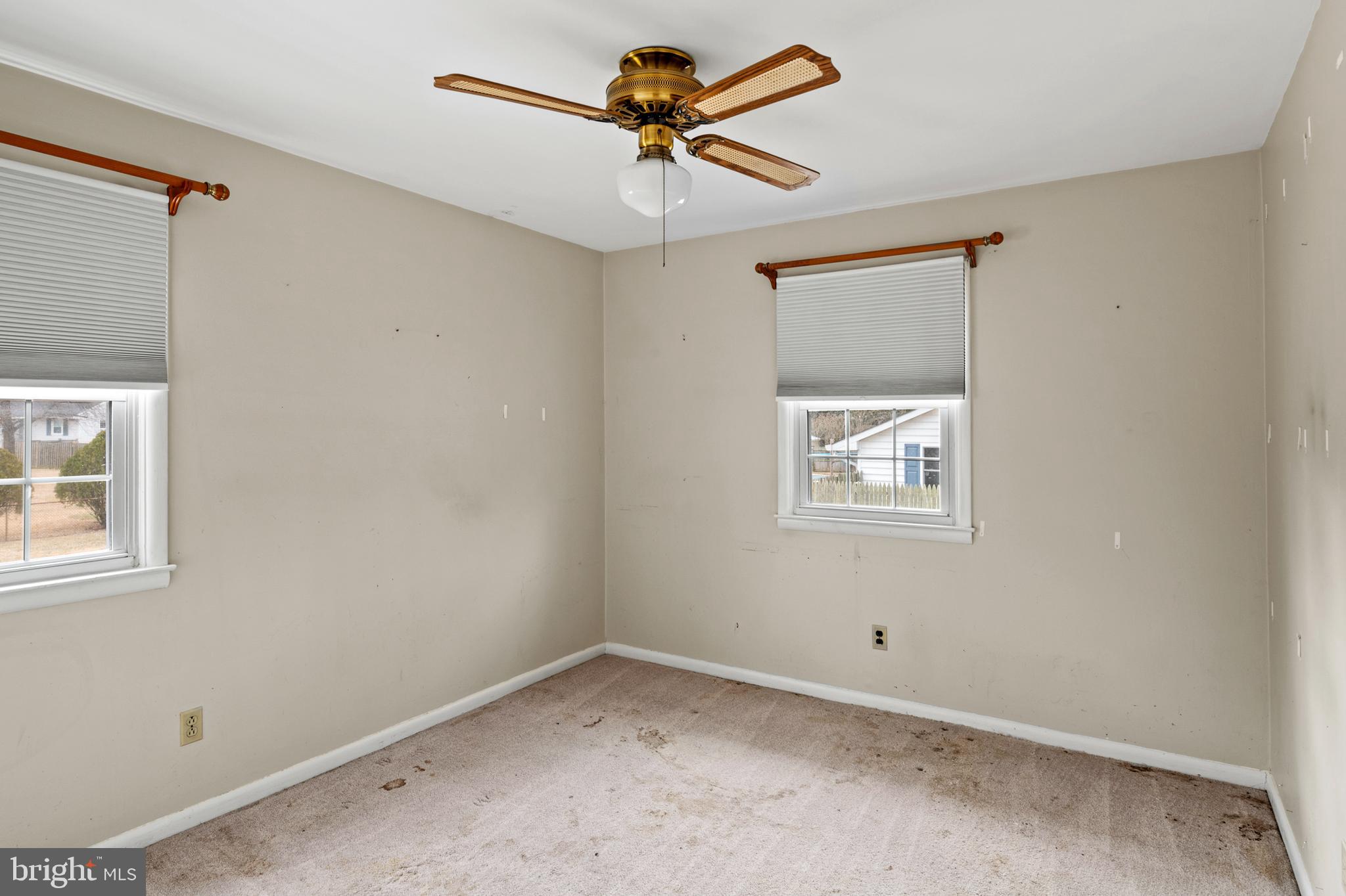 107 Holly Road Edgewater, MD 21037 - Photo 21 of 31 a view of a window in an empty room