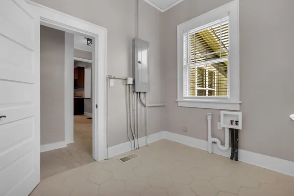 $449,000 | 1757 Vinton Avenue, Memphis, TN 38104