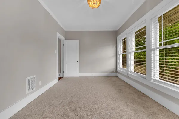 $449,000 | 1757 Vinton Avenue, Memphis, TN 38104
