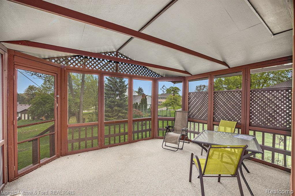 965 Dahlia Lane Rochester Hills, MI 48307 - Photo 15 of 30