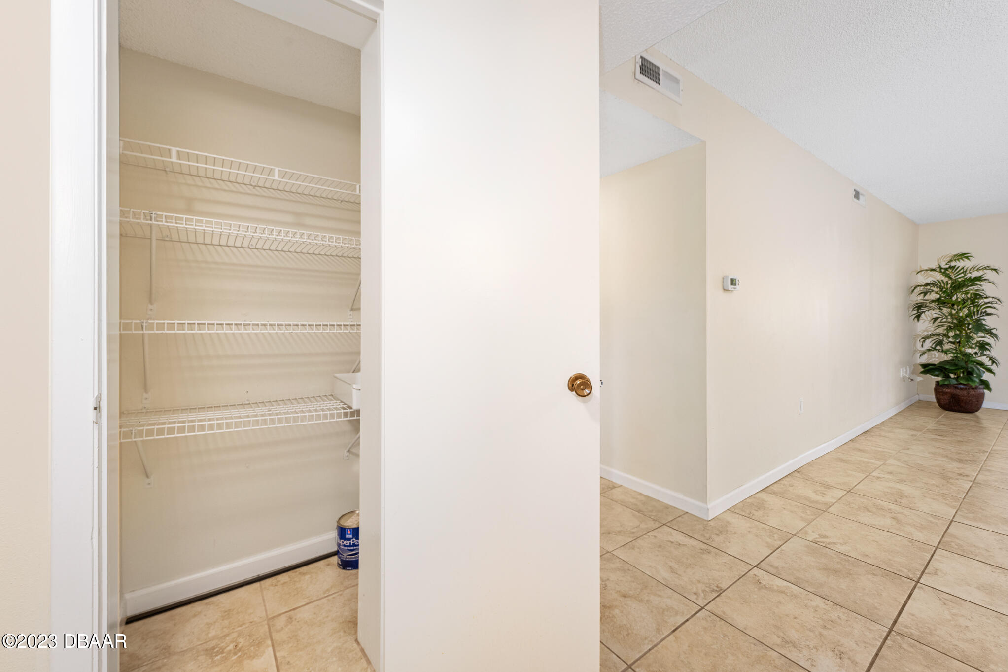 640 North Nova Road, Unit 511 Ormond Beach, FL 32174 - Photo 5 of 38 AEP360-31