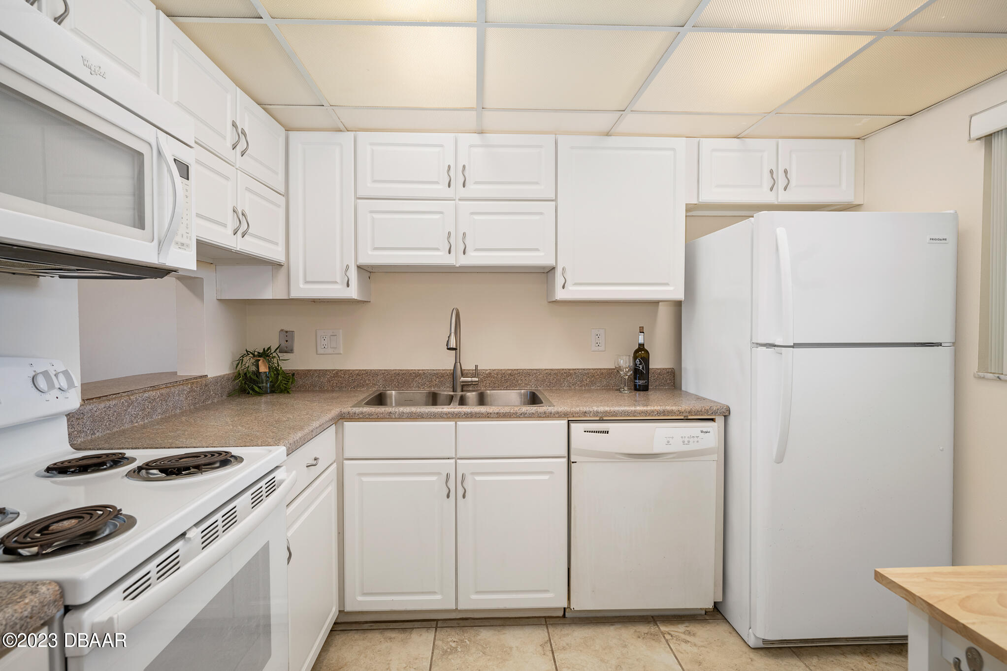 640 North Nova Road, Unit 511 Ormond Beach, FL 32174 - Photo 6 of 38 AEP360-13