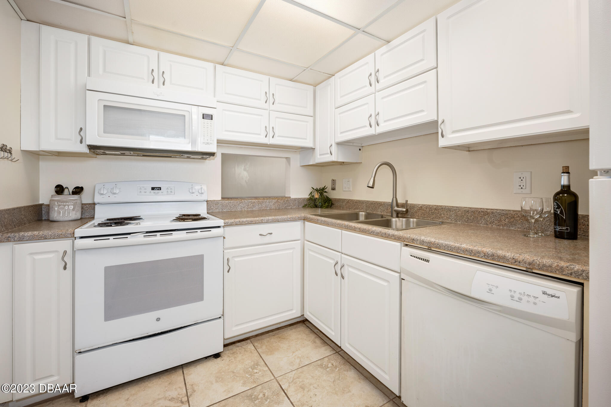 640 North Nova Road, Unit 511 Ormond Beach, FL 32174 - Photo 7 of 38 AEP360-14