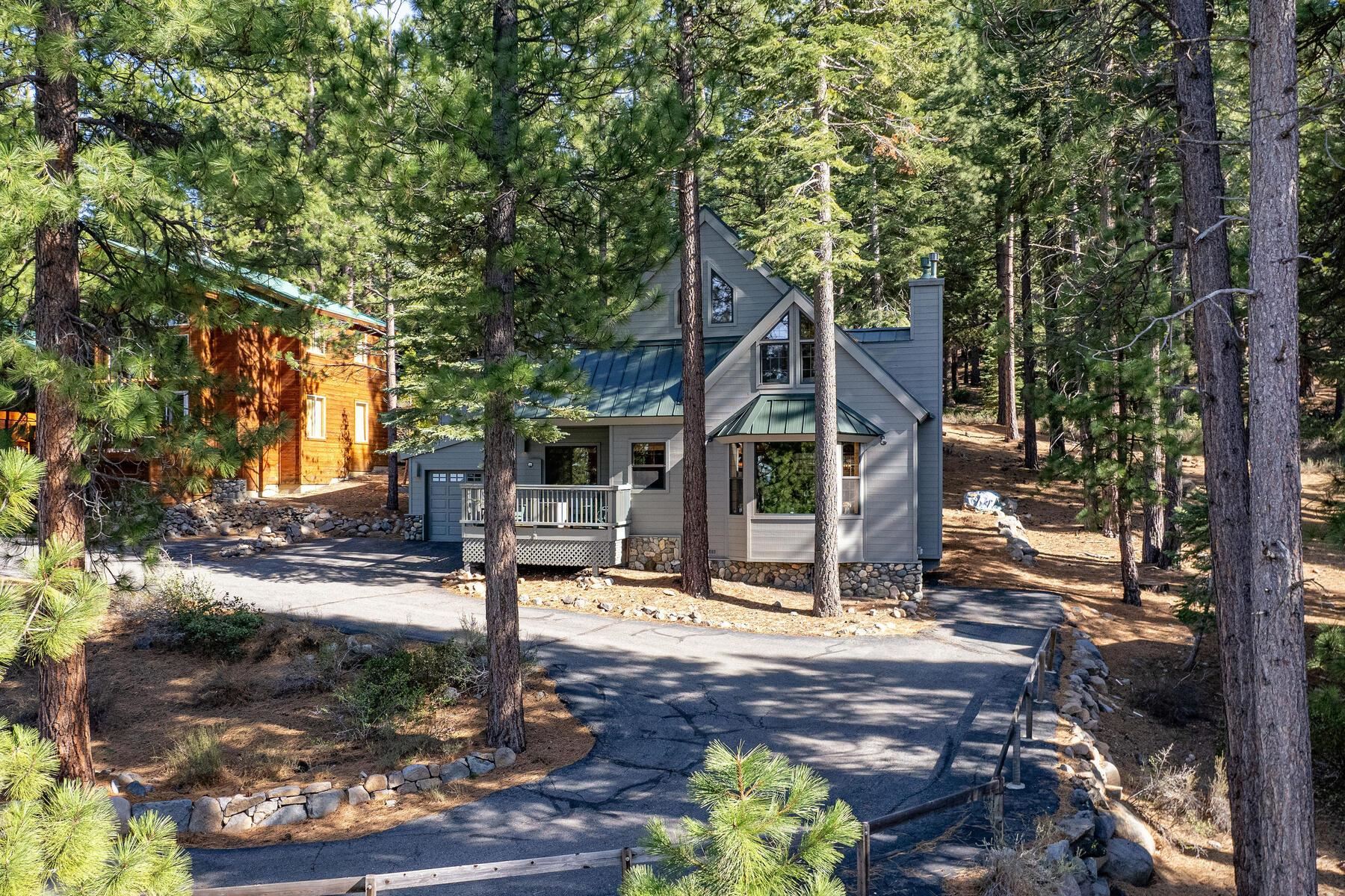 725 Conifer Truckee, CA 96161 - Photo 2 of 26