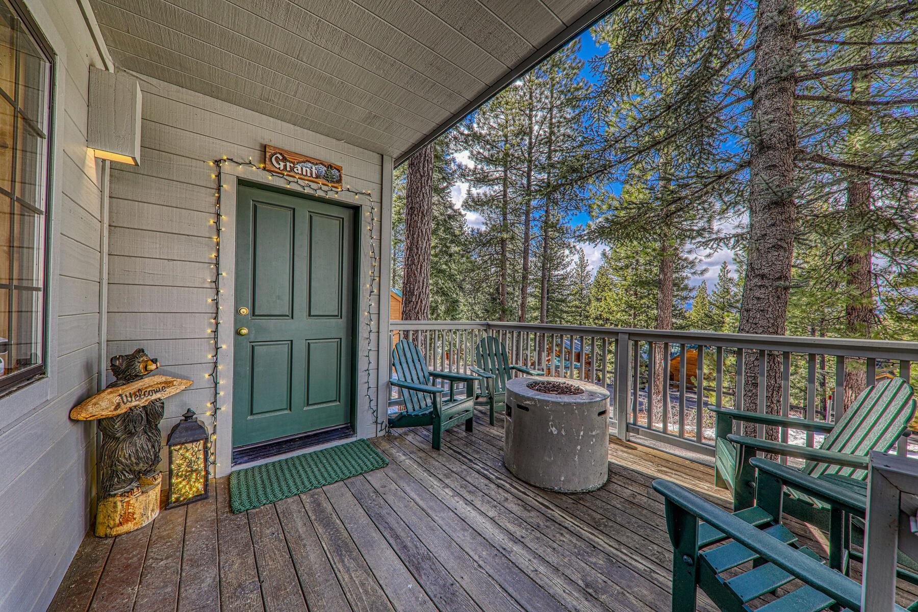 725 Conifer Truckee, CA 96161 - Photo 3 of 26