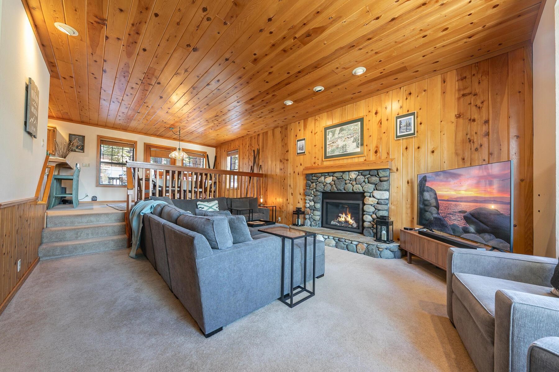 725 Conifer Truckee, CA 96161 - Photo 6 of 26