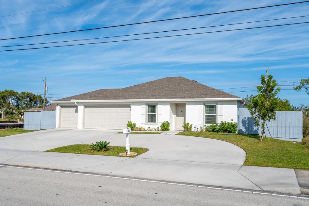 203 Southwest Becker Road Port St. Lucie, FL 34953 - Photo 2 of 52 DSC07814