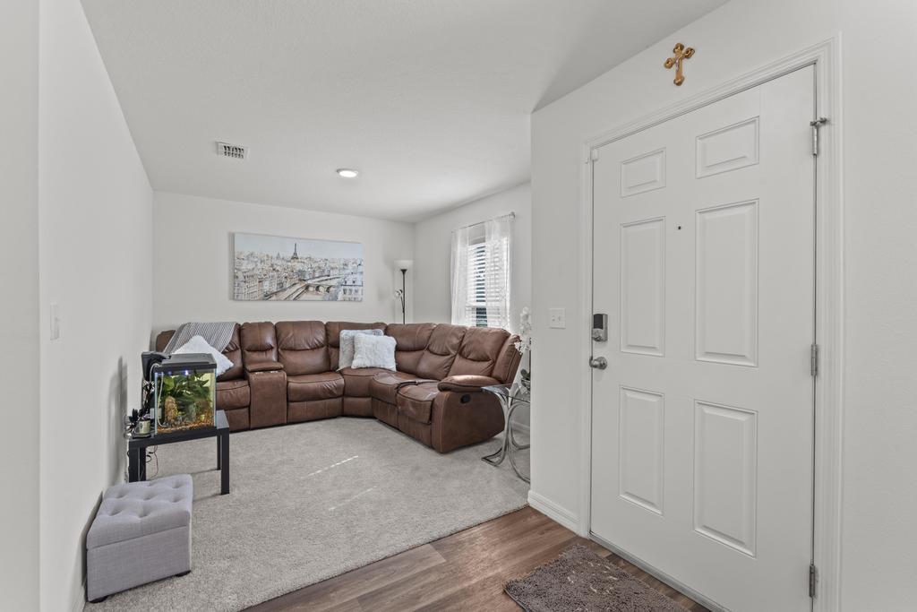 203 Southwest Becker Road Port St. Lucie, FL 34953 - Photo 6 of 52 DSC07833