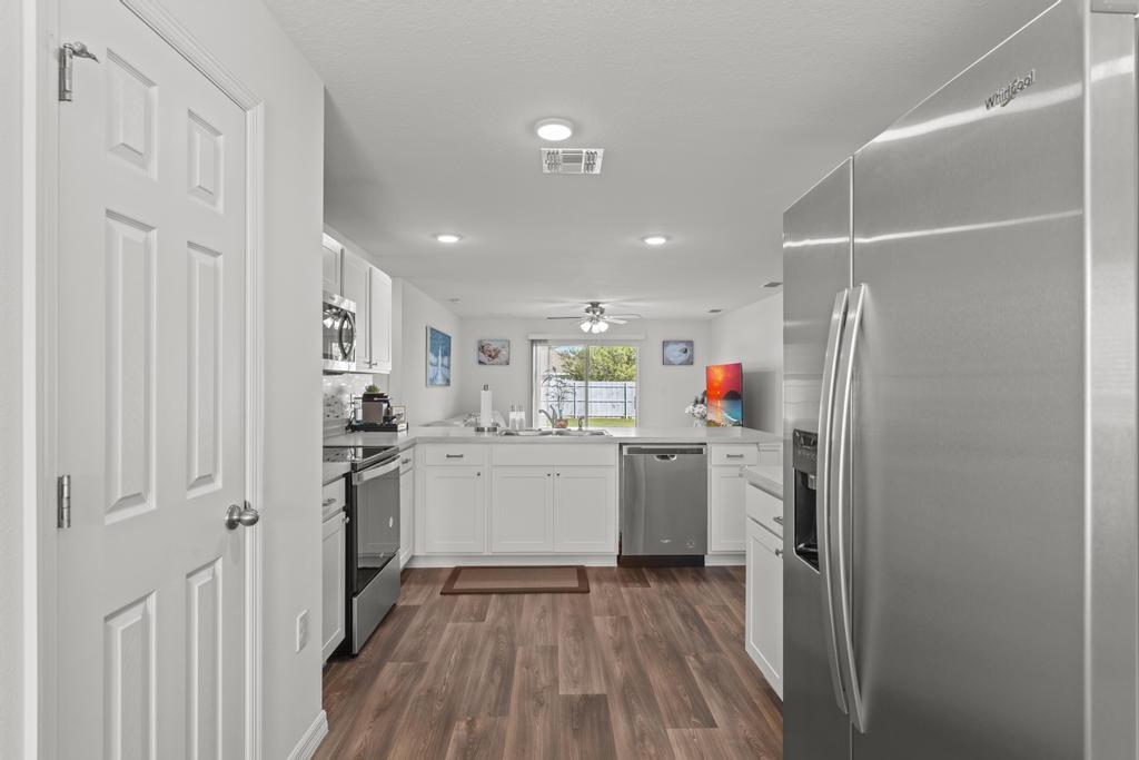 203 Southwest Becker Road Port St. Lucie, FL 34953 - Photo 9 of 52 DSC07854
