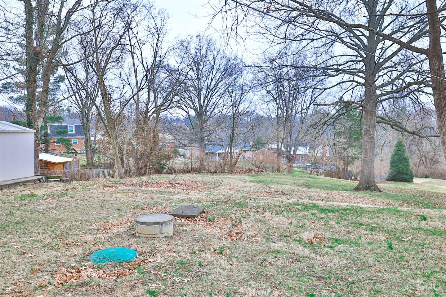 8798 Wuest Road Cincinnati, OH 45251 - Photo 32 of 41 Gallery Image 32