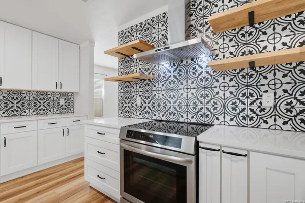 $435,000 | 1527 Jasmine, Schertz, TX 78154