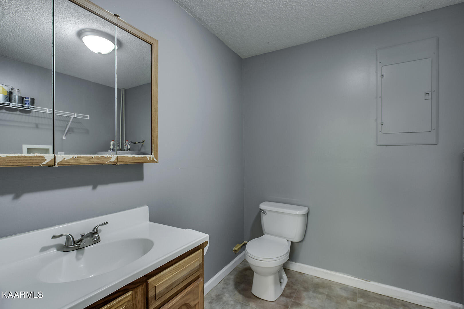 928 Davis Chapel Road La Follette, TN 37766 - Photo 27 of 33 27_DavisChapelRoad_928_HalfBath-Laundry0