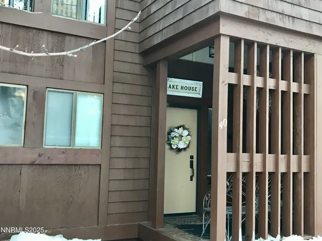 $1,100,000 | 600 Highway 50, Unit 40, Zephyr Cove, NV 89448