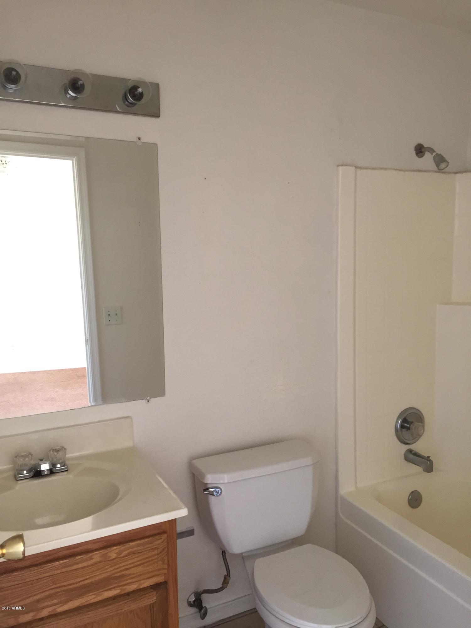 13302 South Del Rio Road Arizona City, AZ 85123 - Photo 5 of 16 Master Bath