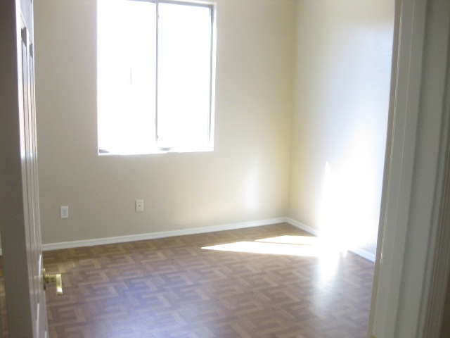 2427 West Carter Road Phoenix, AZ 85041 - Photo 7 of 11 11