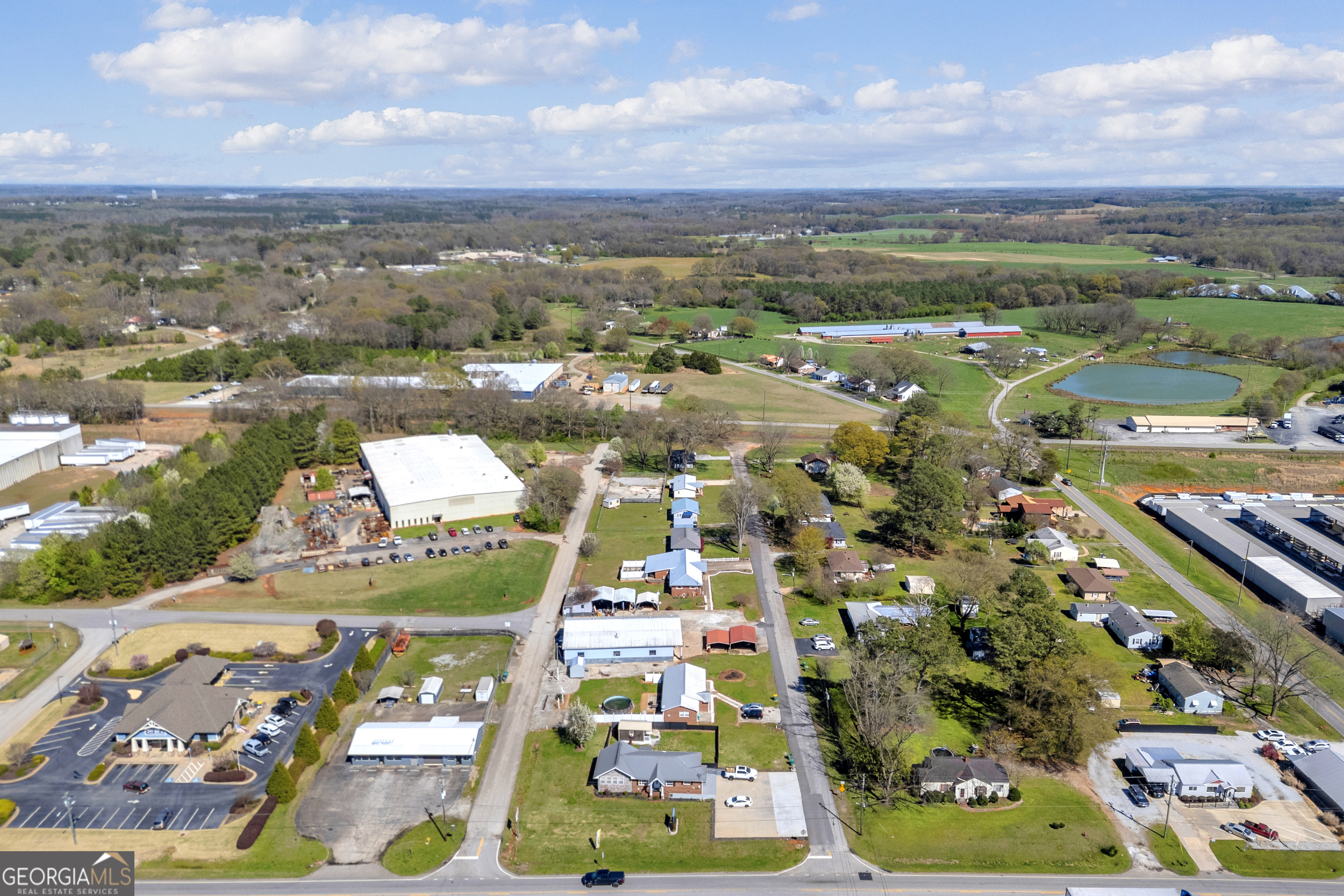 88 Maurice Way Lavonia, GA 30553 - Photo 54 of 65 an aerial view of a city