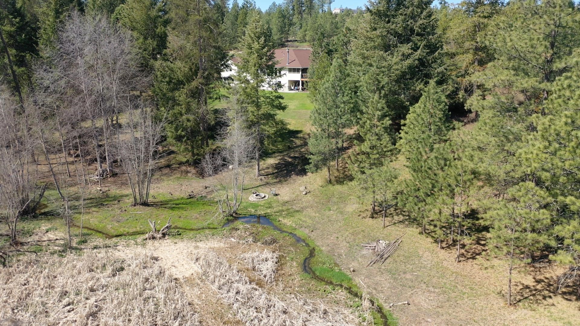 21806 North Monroe Road Spokane, WA 99208 - Photo 2 of 42