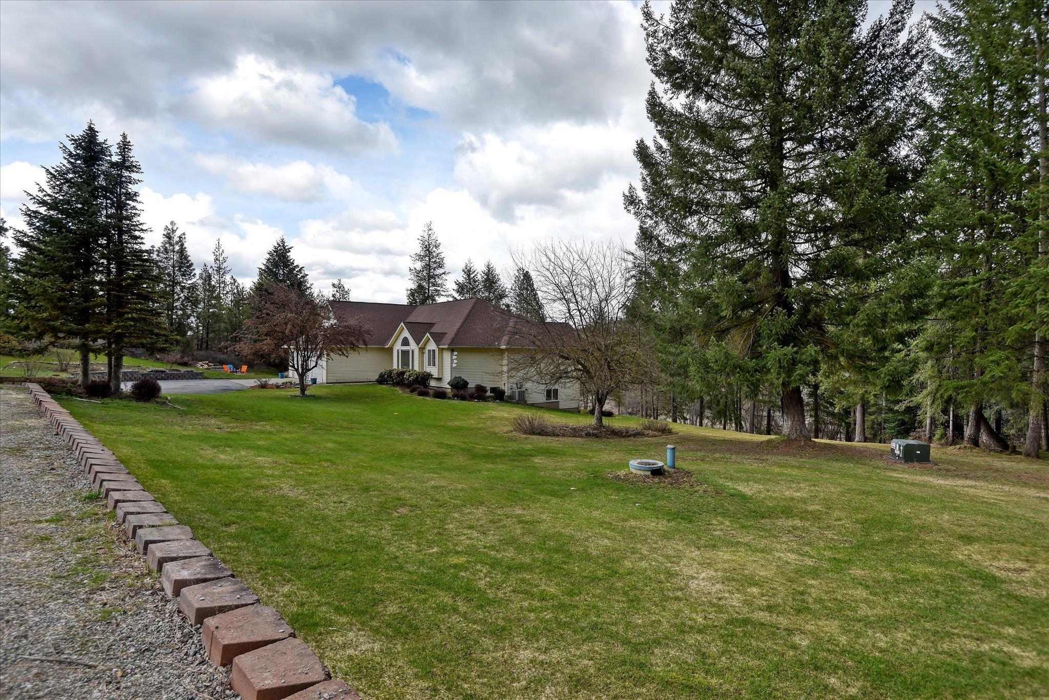 21806 North Monroe Road Spokane, WA 99208 - Photo 26 of 42
