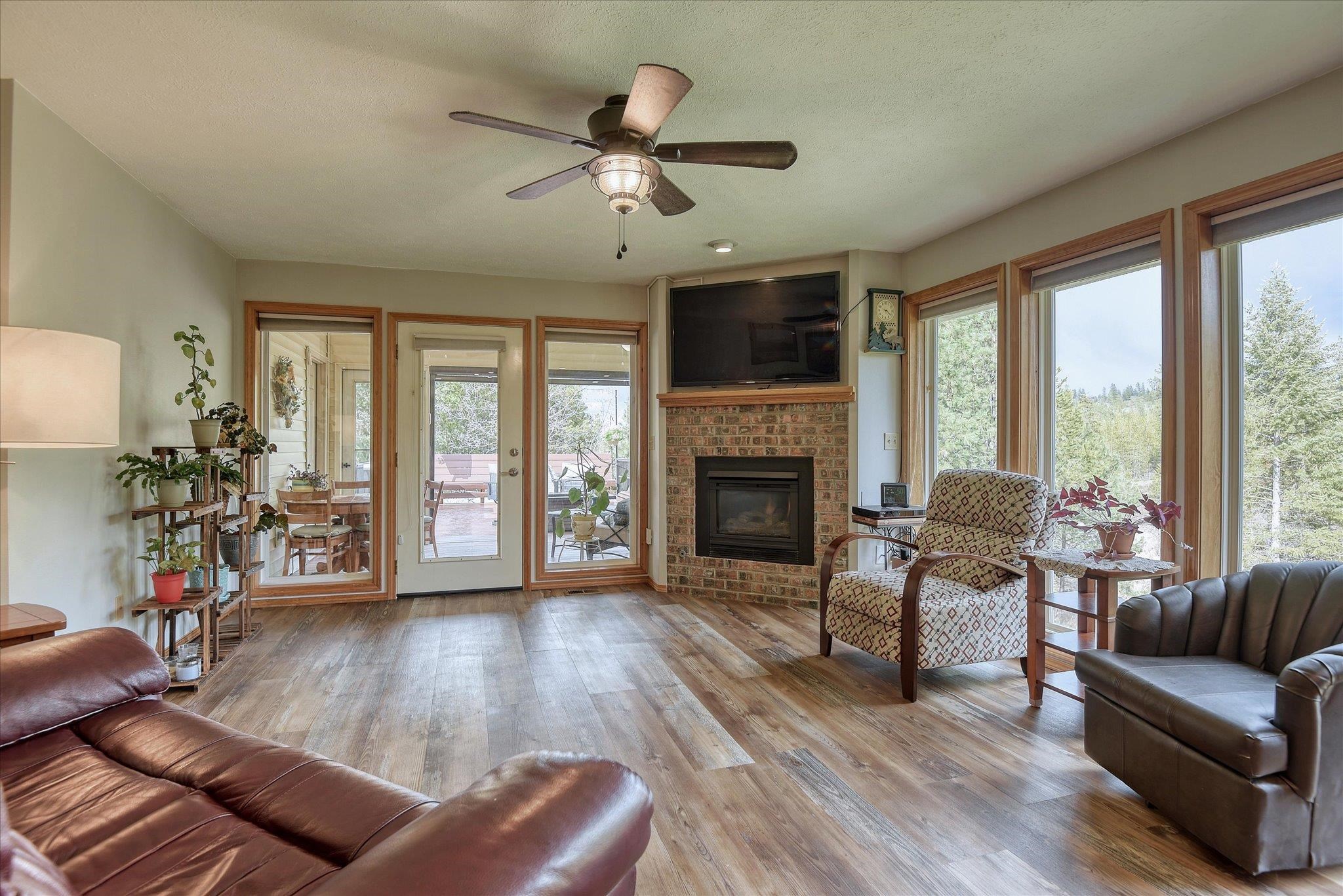 21806 North Monroe Road Spokane, WA 99208 - Photo 6 of 42