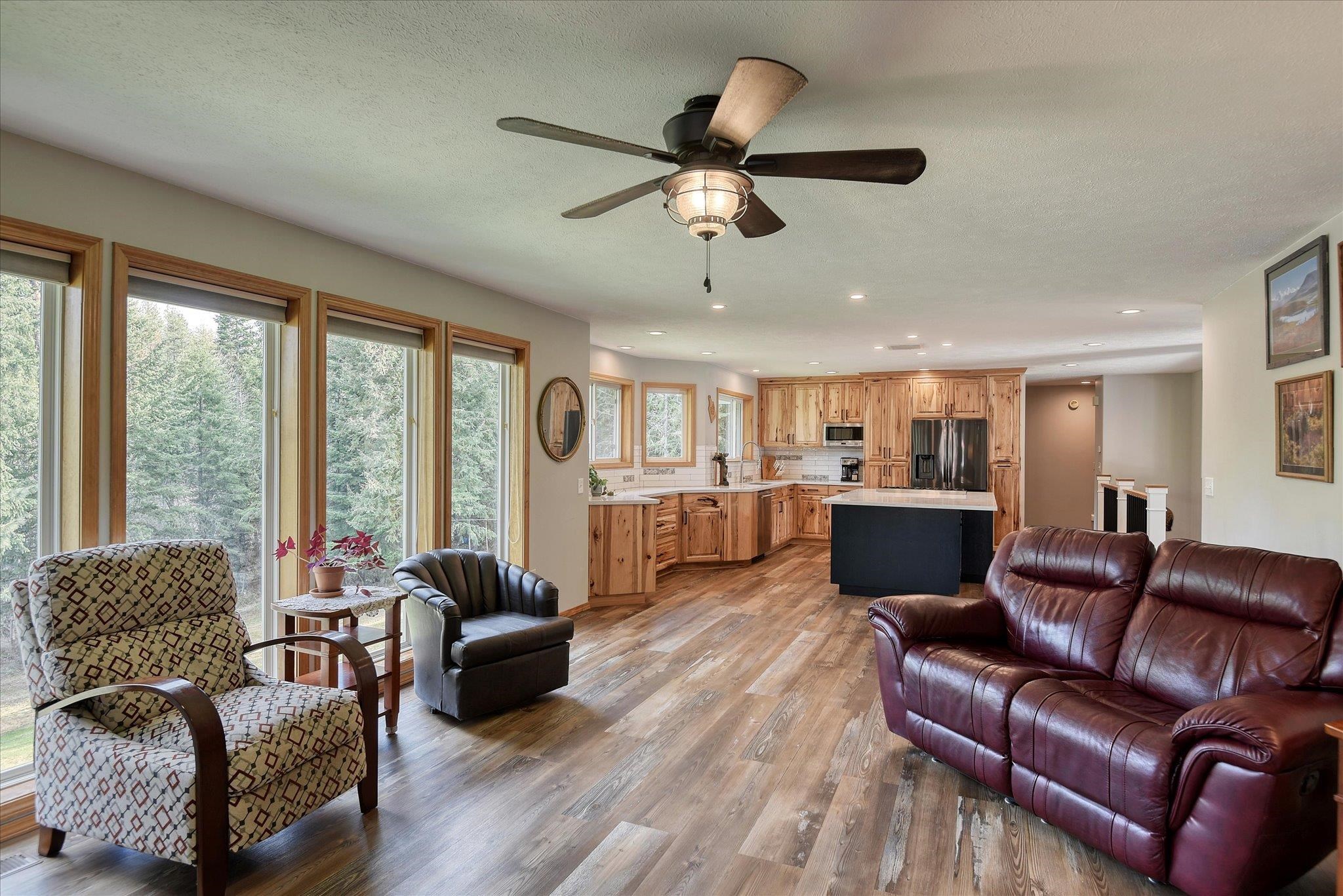 21806 North Monroe Road Spokane, WA 99208 - Photo 7 of 42