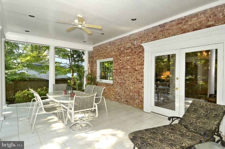 8018 Falstaff Road McLean, VA 22102 - Photo 11 of 26 Interior (General)