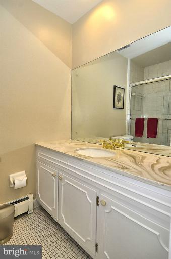 8018 Falstaff Road McLean, VA 22102 - Photo 16 of 26 Bath (Master)