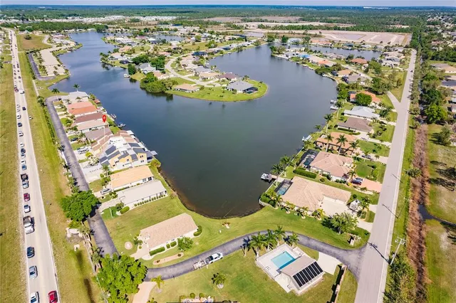 $316,000 | 12908 Southwest Doug Drive, Lake Suzy, FL 34269