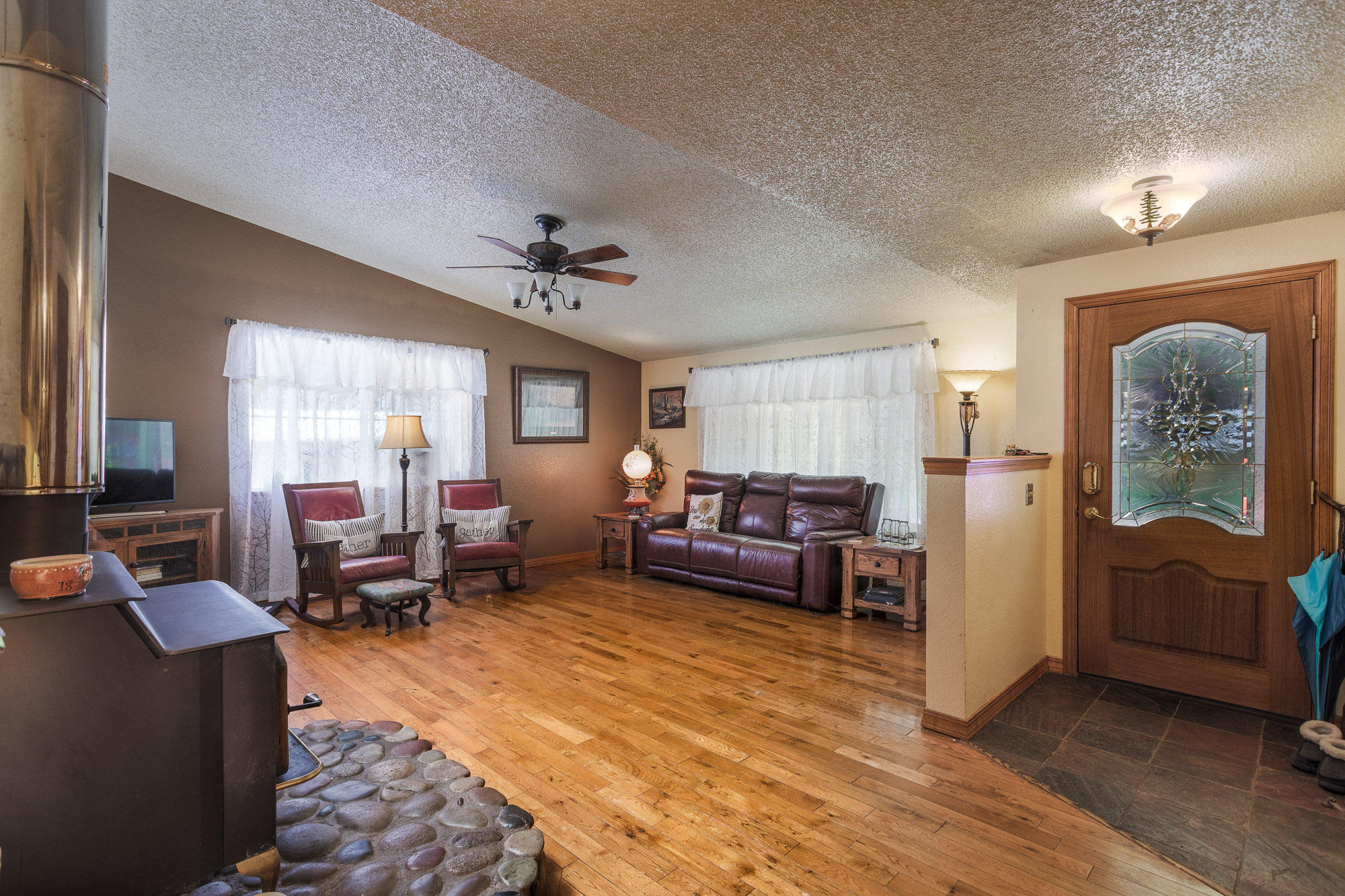 1234 Reuben Road Glendale, OR 97442 - Photo 10 of 38 1234 Rueben Rd-001