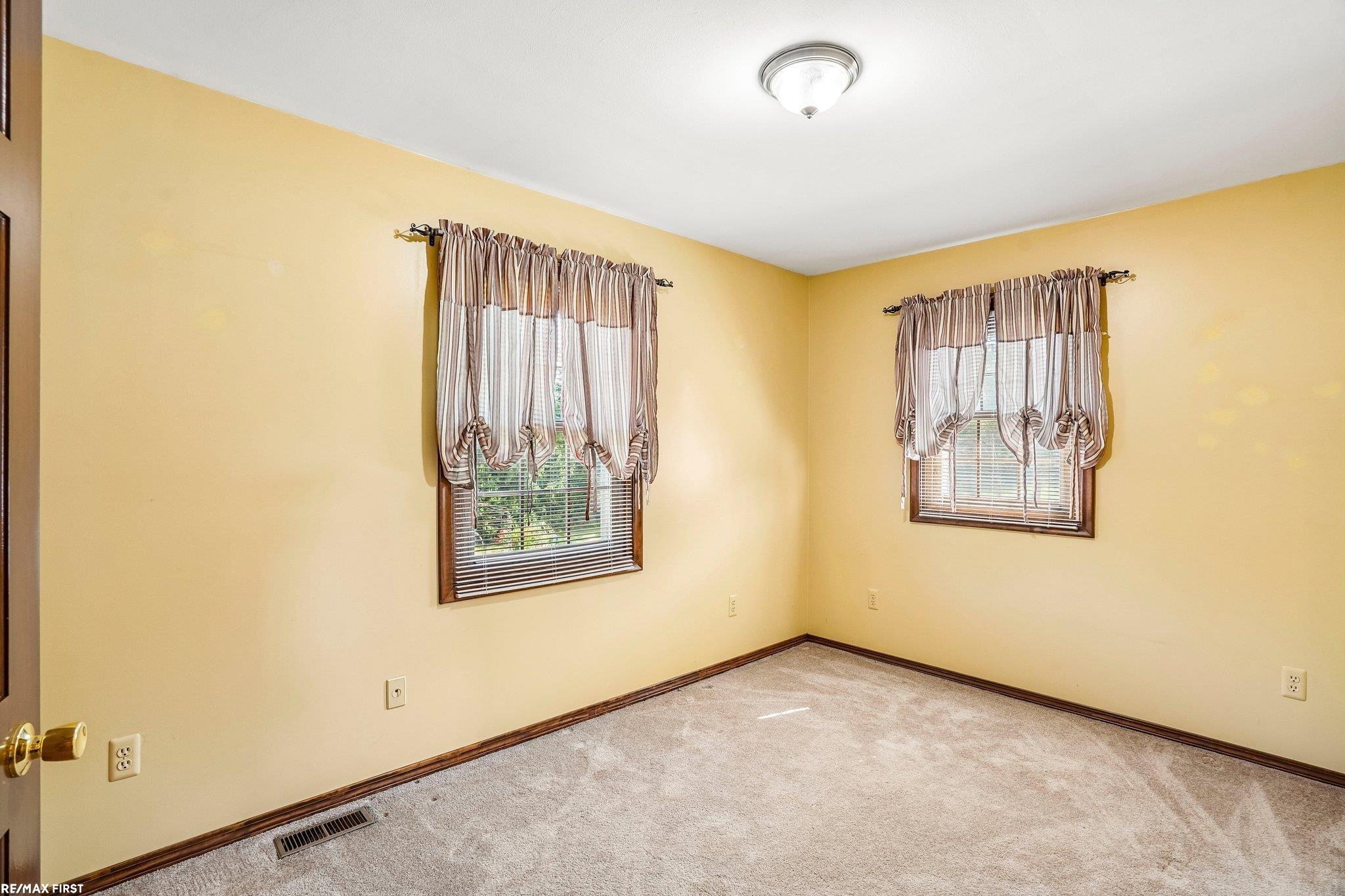 1405 McKail Road Leonard, MI 48367 - Photo 28 of 46 Gallery Image 28