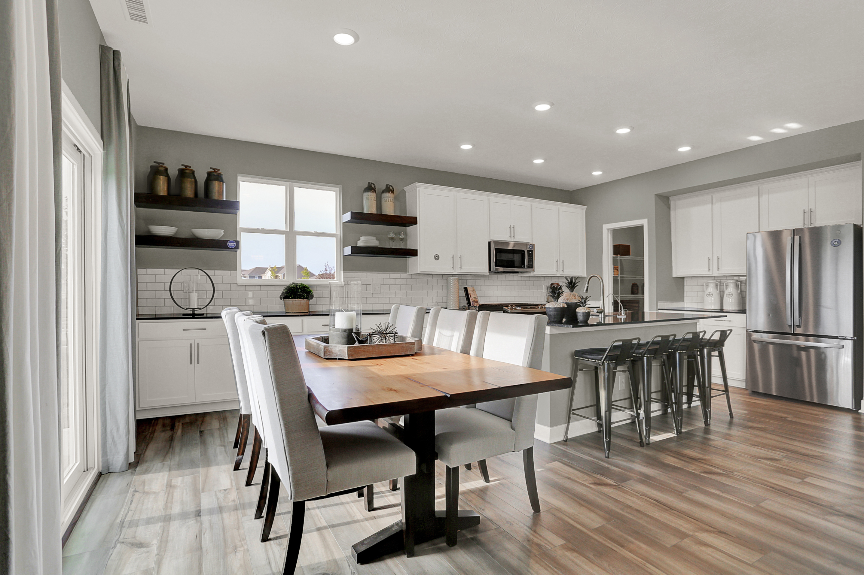 8836 Lester Place Pendleton, IN 46064 - Photo 5 of 46