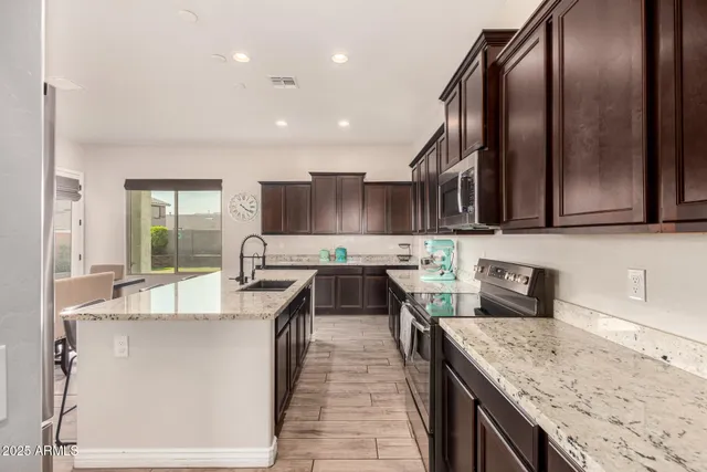 $612,000 | 7210 North 86th Lane, Glendale, AZ 85305