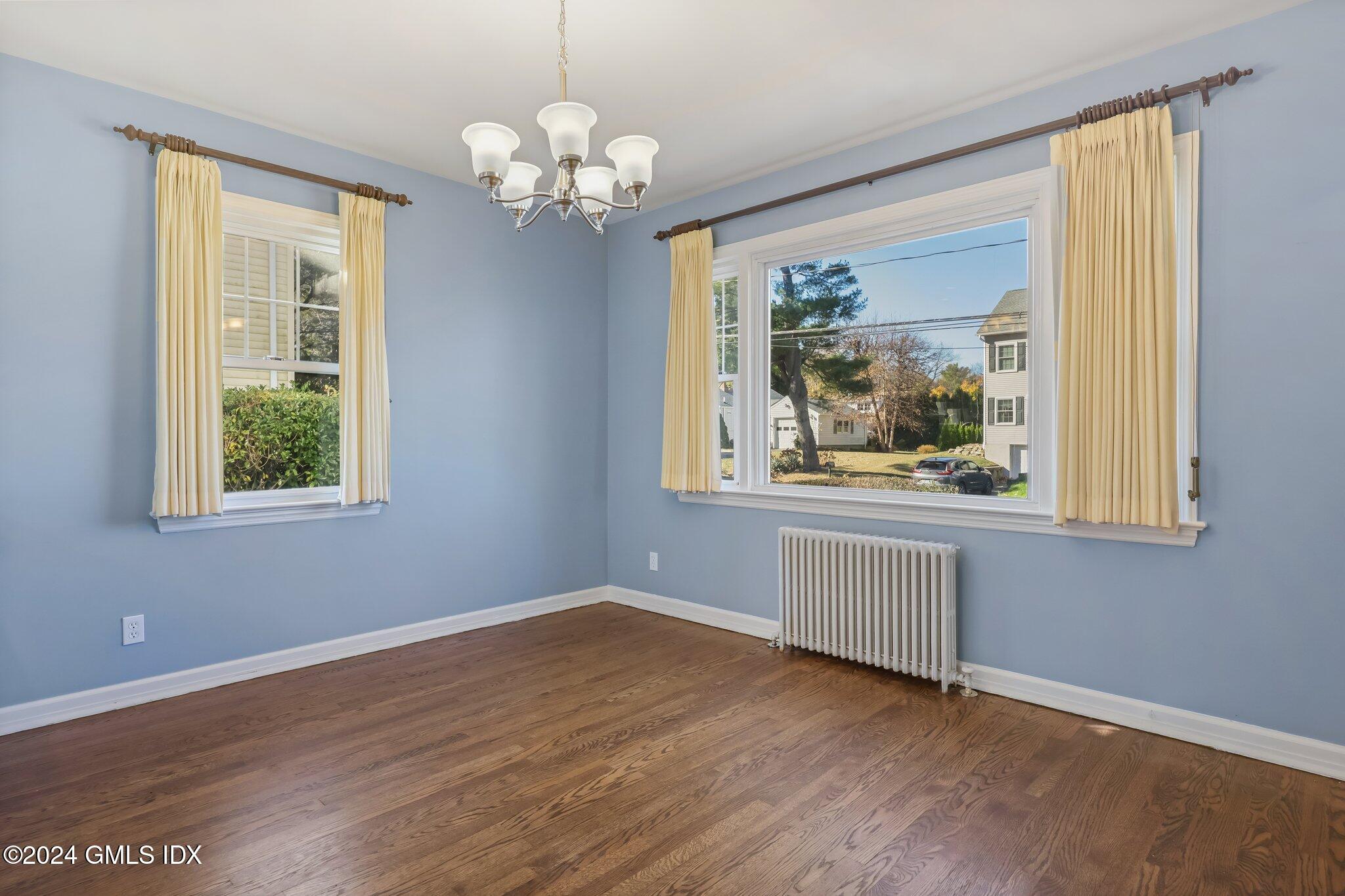 7 Hoover Road Riverside, CT 06878 - Photo 14 of 28 a view of livingroom with window