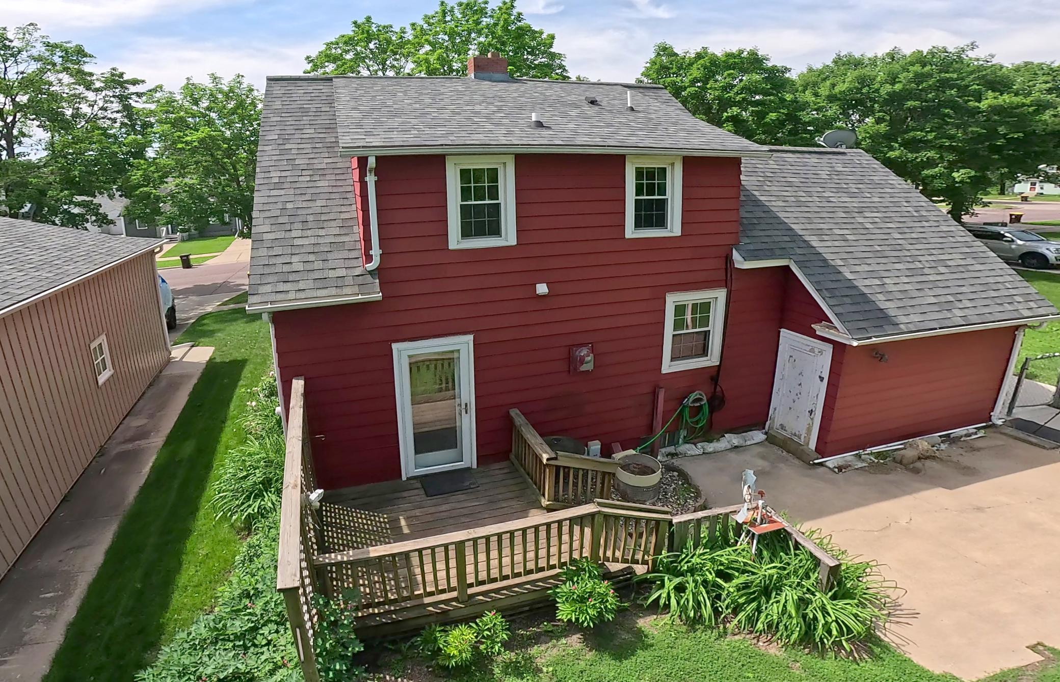 419 Webster Street Fairmont, MN 56031 - Photo 3 of 51