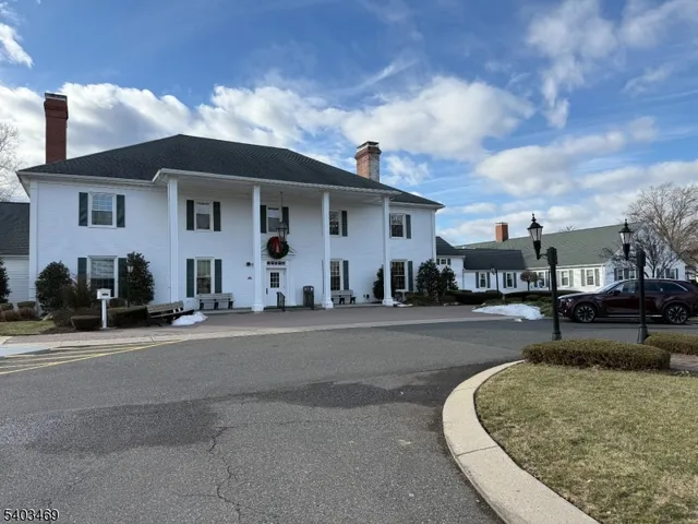 $190,000 | 393 Newport Way, Unit O, Monroe Township, NJ 08831