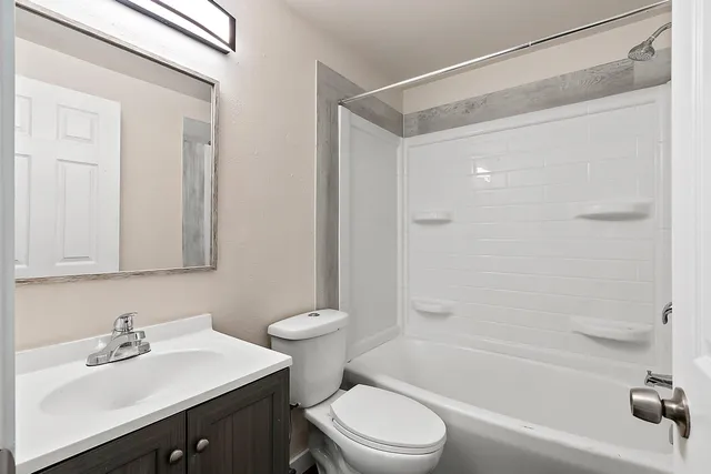 $174,900 | 2130 Elm View Drive, Unit D, Ashwaubenon, WI 54304