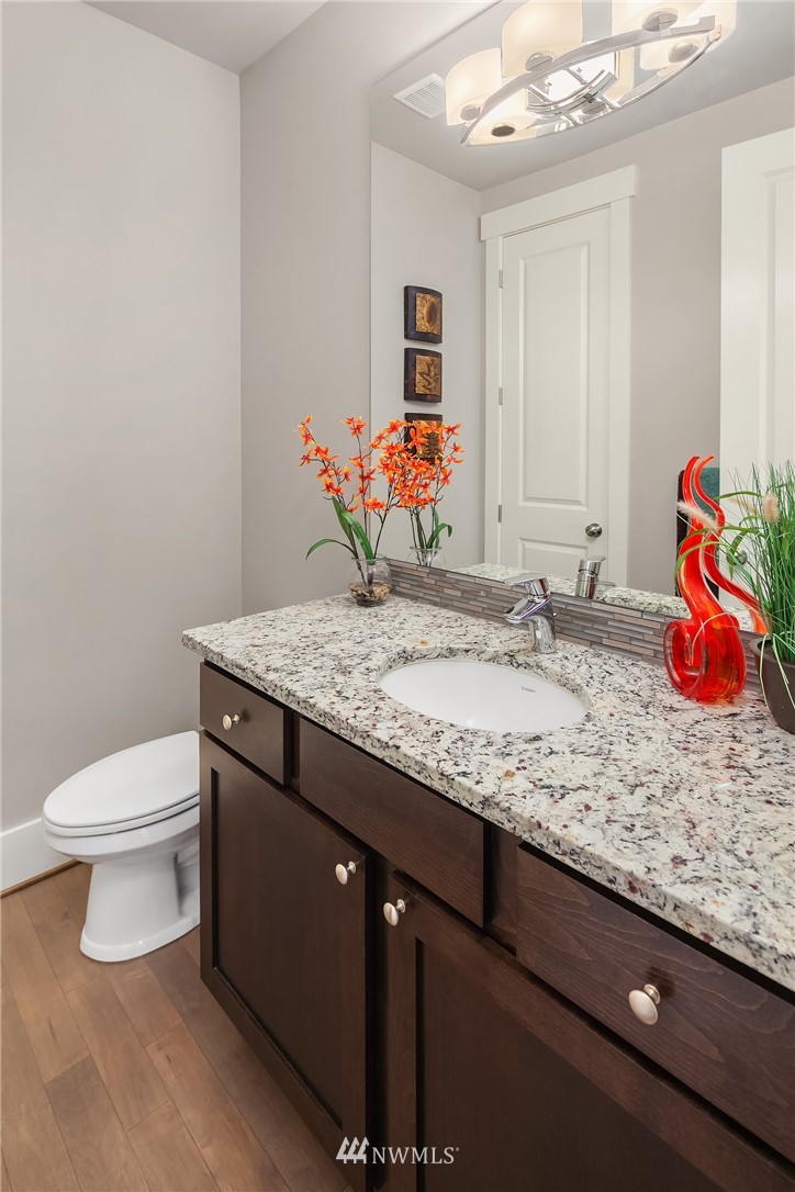 622 Field Place Northeast Renton, WA 98059 - Photo 11 of 22