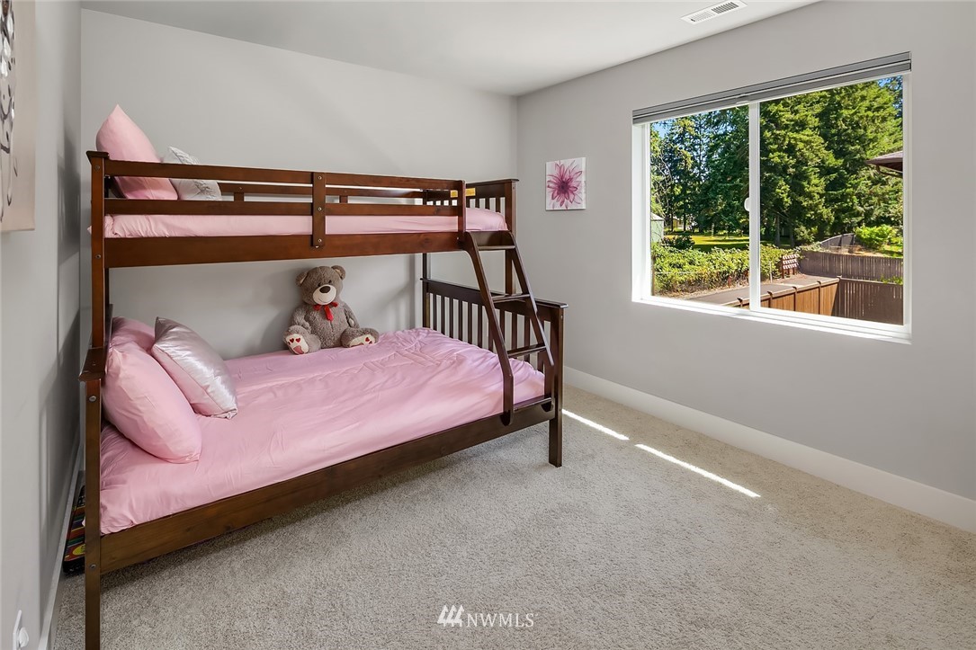 622 Field Place Northeast Renton, WA 98059 - Photo 17 of 22