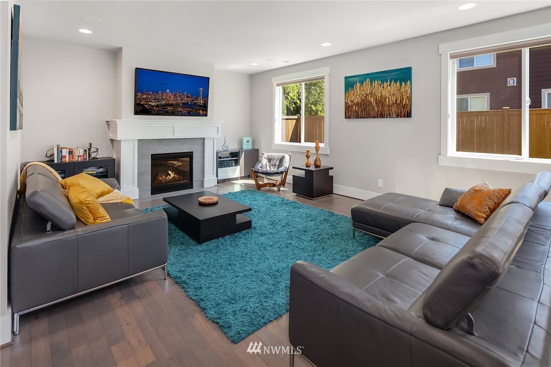 622 Field Place Northeast Renton, WA 98059 - Photo 8 of 22
