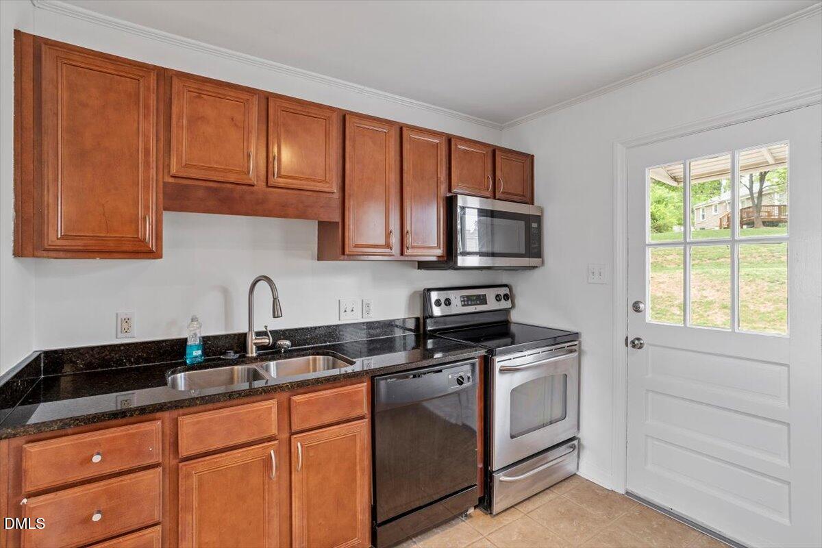 2312 Bernard Street Raleigh, NC 27608 - Photo 16 of 28